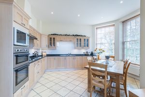 Photo 13- click for photo gallery